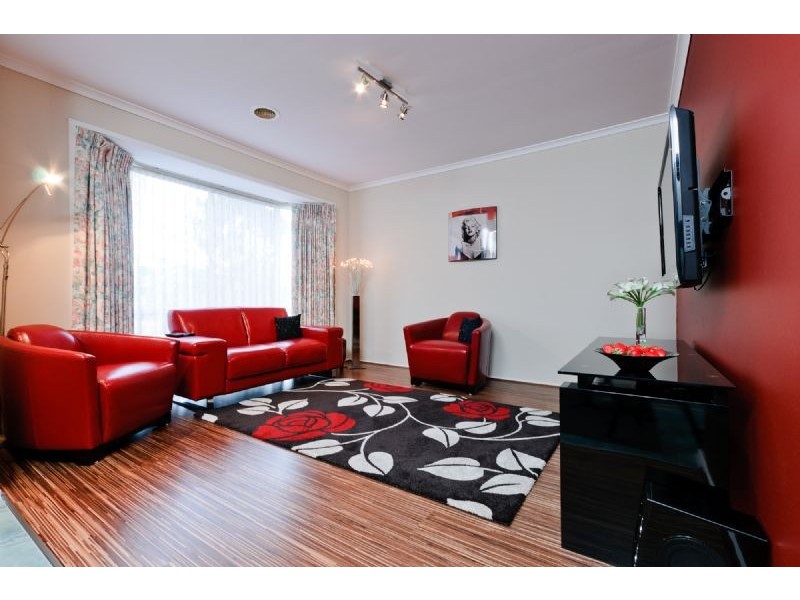 15 Armstrong Court, Roxburgh Park VIC 3064