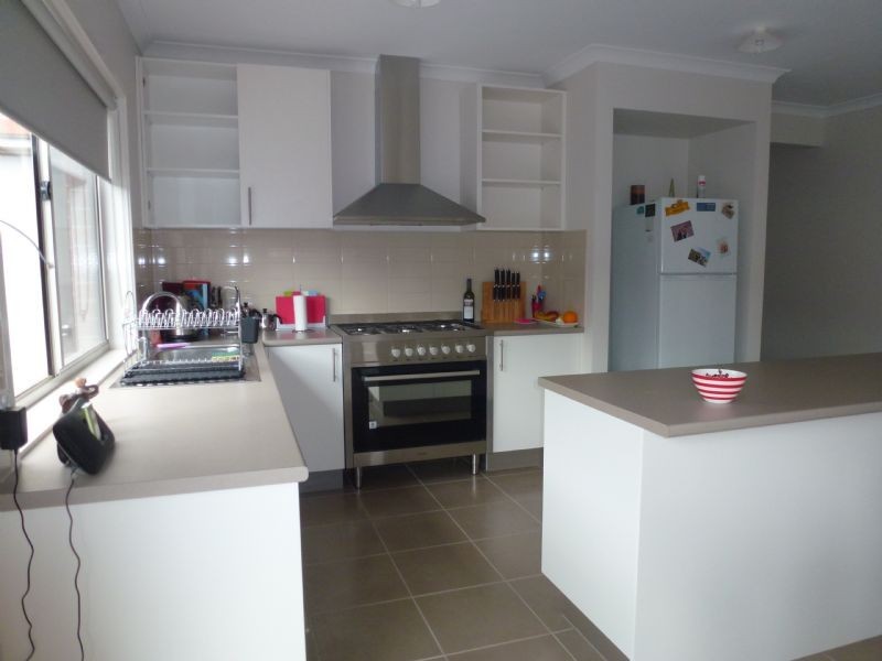 26 Rainham Avenue, Craigieburn VIC 3064
