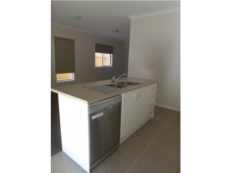 4/48-50 Pearl Drive, Craigieburn VIC 3064