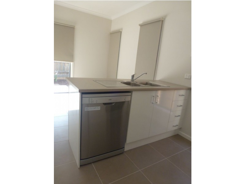 5/48-50 Pearl Drive, Craigieburn VIC 3064