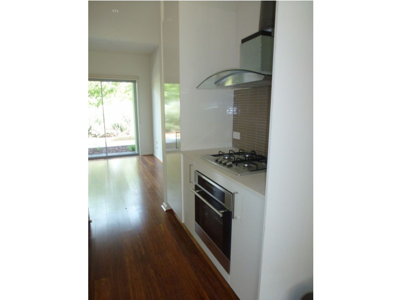 2/60-70 Cradle Mountain Drive, Craigieburn VIC 3064