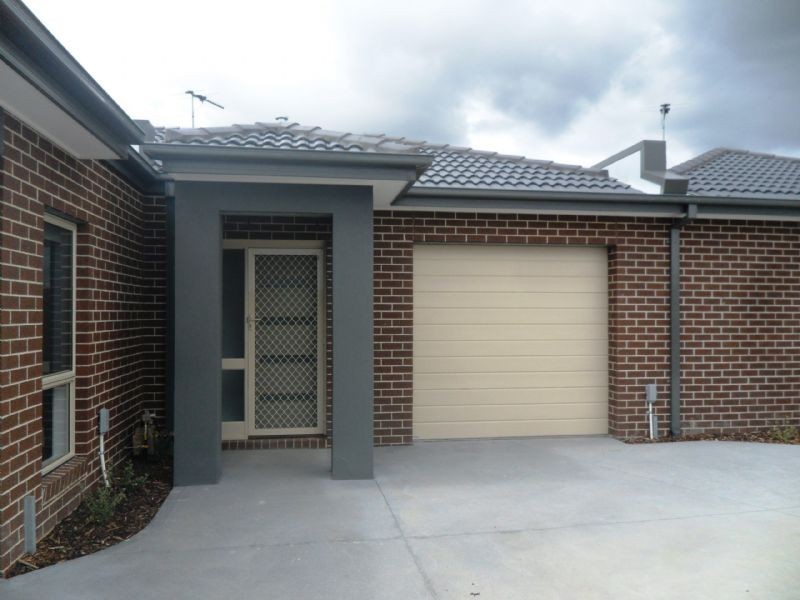 2/6 Hedland Court, Craigieburn VIC 3064