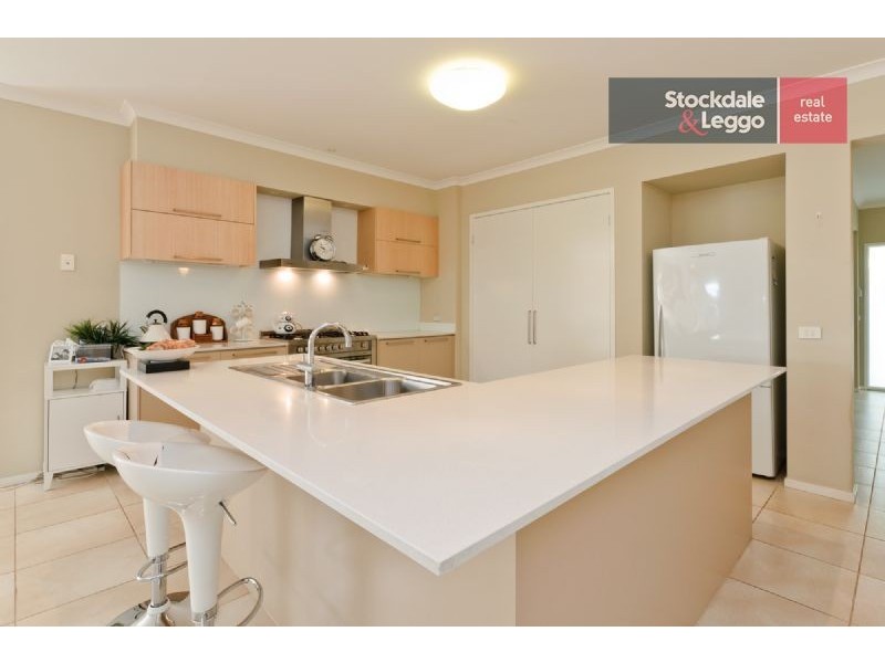 15 Moresby Court, Craigieburn VIC 3064