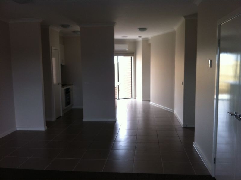 9/25 Hedland Court, Craigieburn VIC 3064
