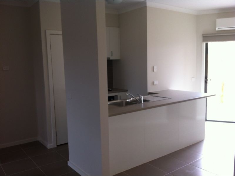 9/25 Hedland Court, Craigieburn VIC 3064