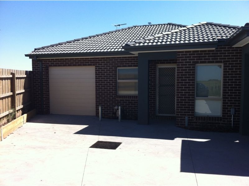 3/6 Hedland Court, Craigieburn VIC 3064