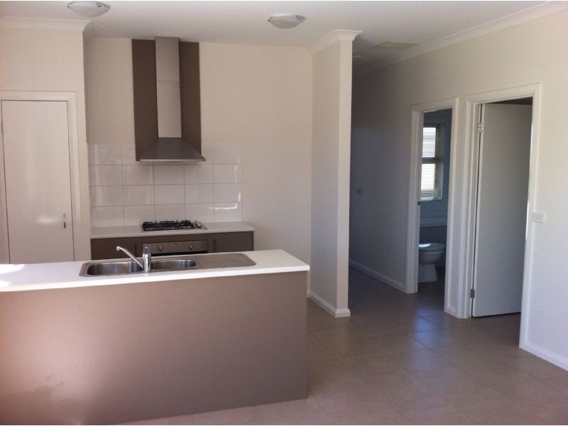 3/6 Hedland Court, Craigieburn VIC 3064