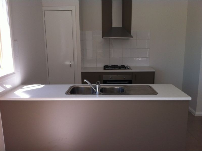 3/6 Hedland Court, Craigieburn VIC 3064
