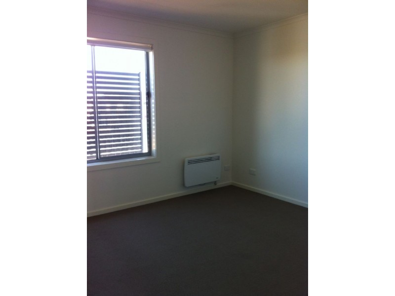 9 Alexander Circuit, Craigieburn VIC 3064