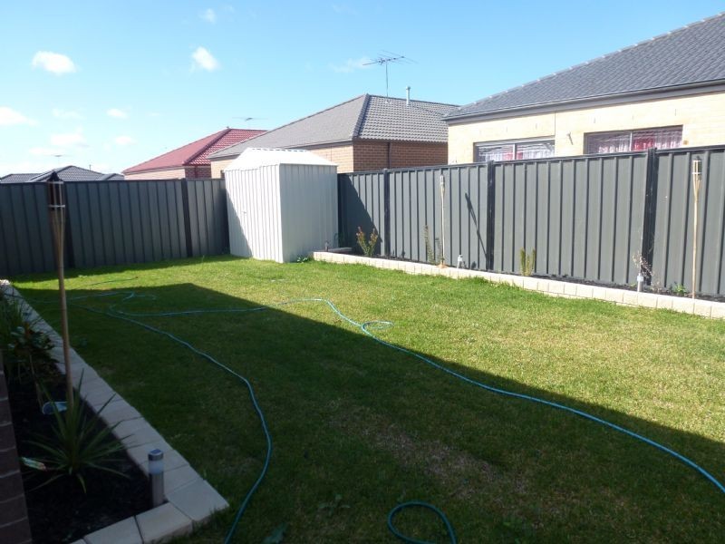 23 Brickwood Circuit, Craigieburn VIC 3064