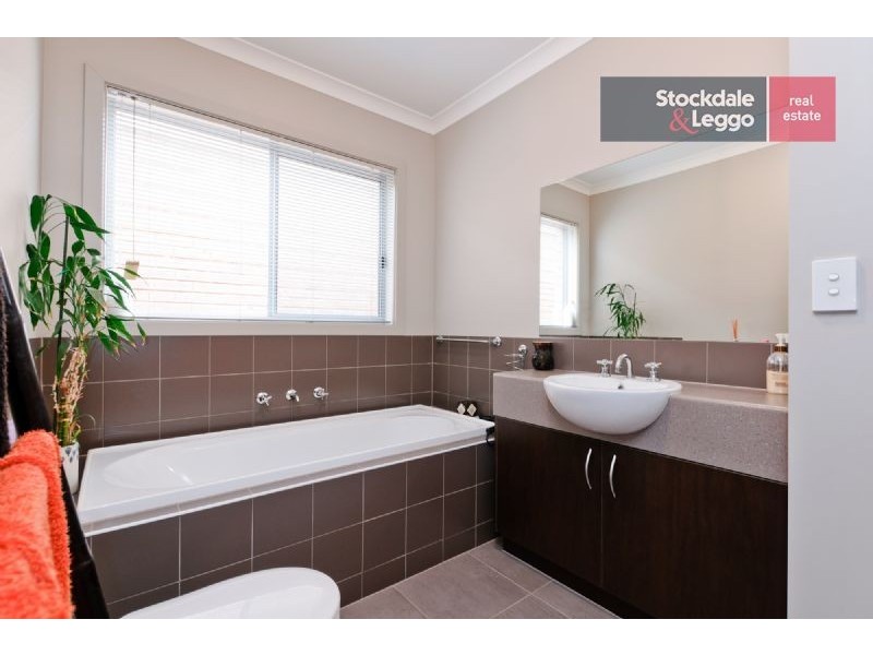 11 Bevan Lane, Craigieburn VIC 3064