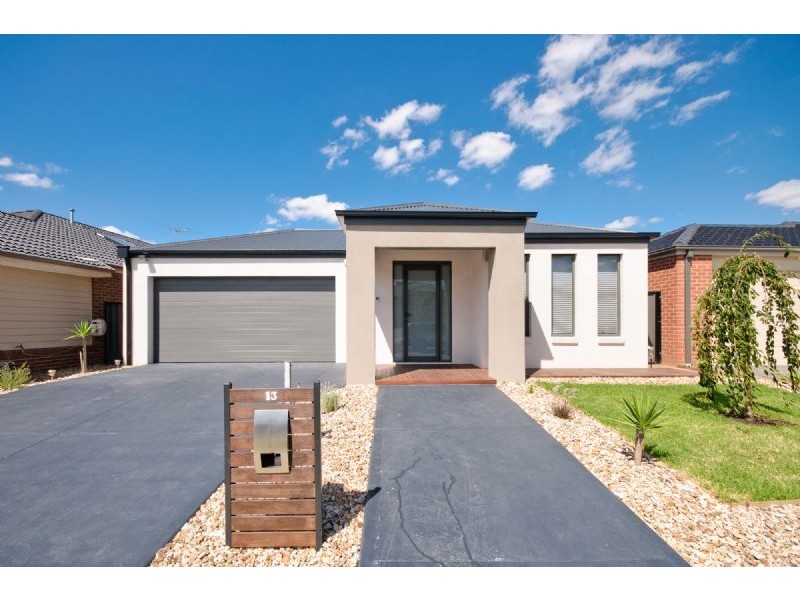 13 Arapiles Avenue, Craigieburn VIC 3064
