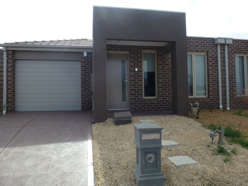 1/12 Gully Way, Craigieburn VIC 3064