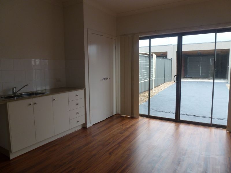 28 Andover Lane, Craigieburn VIC 3064