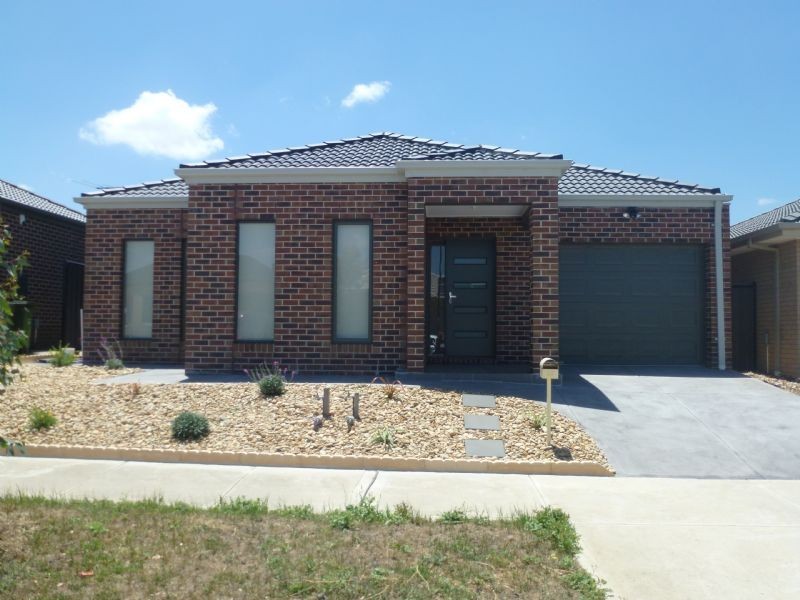 14 Wattletree Street, Craigieburn VIC 3064