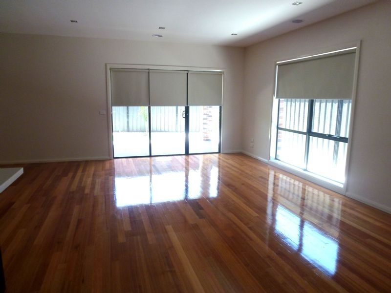 14 Wattletree Street, Craigieburn VIC 3064