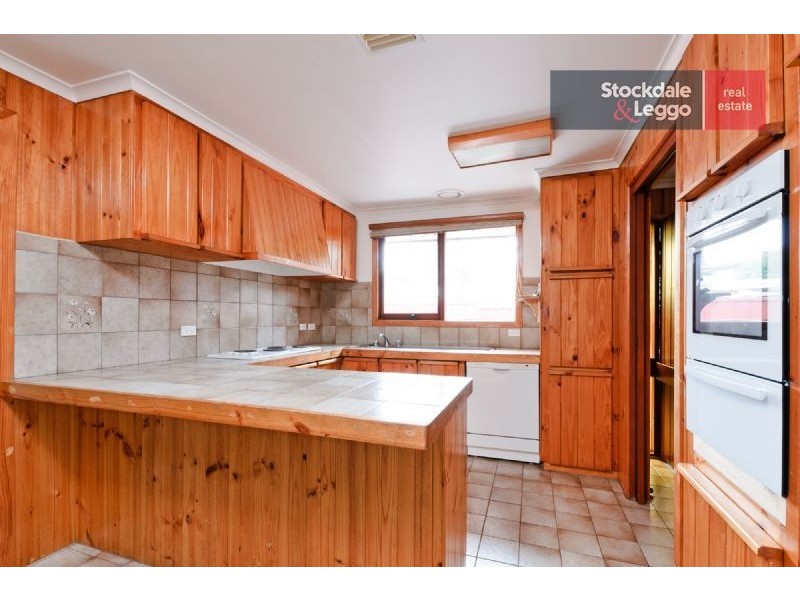 2 Enfield Place, Craigieburn VIC 3064