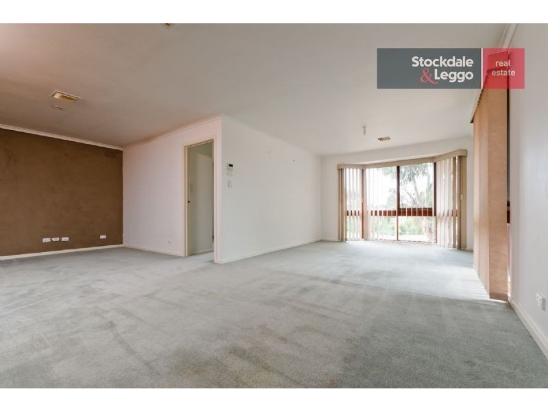 2 Enfield Place, Craigieburn VIC 3064