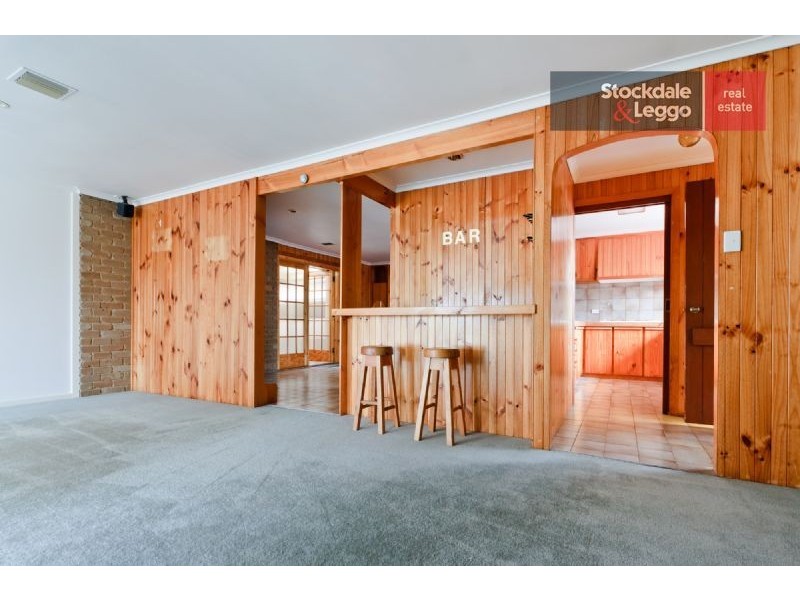 2 Enfield Place, Craigieburn VIC 3064