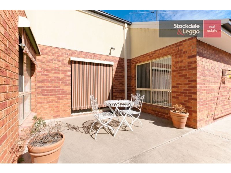 4 Healesville Loop, Craigieburn VIC 3064