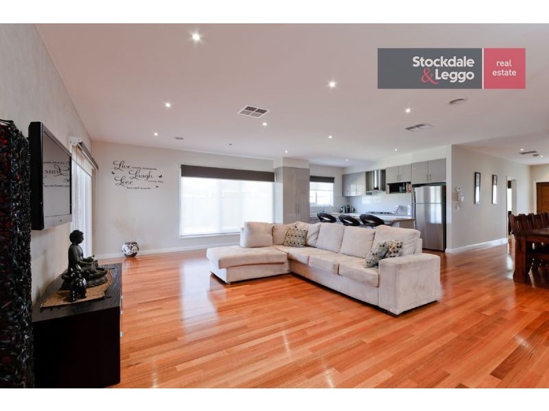 3 Lewisham Place, Craigieburn VIC 3064