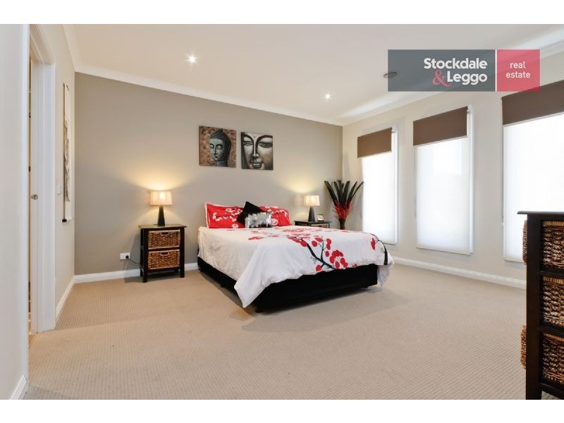 3 Lewisham Place, Craigieburn VIC 3064