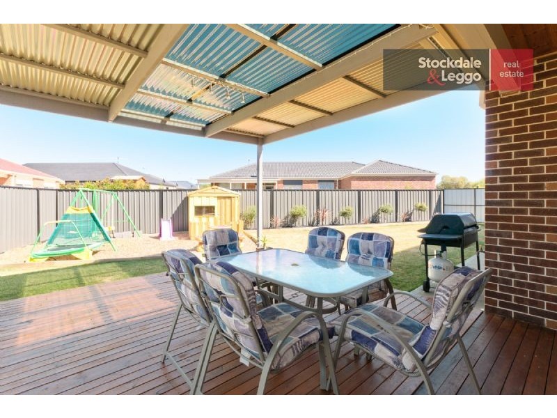 3 Lewisham Place, Craigieburn VIC 3064