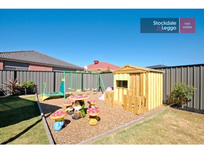 3 Lewisham Place, Craigieburn VIC 3064