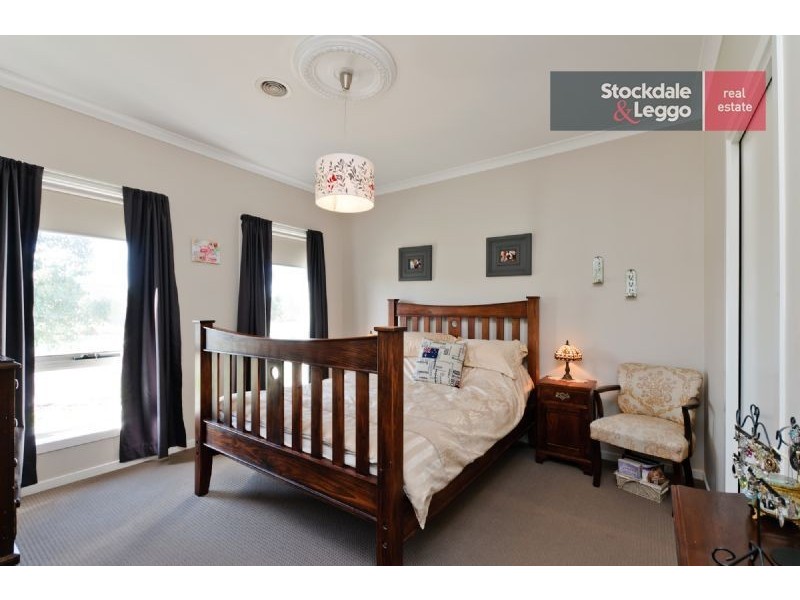 87 Cradle Mountain Drive, Craigieburn VIC 3064
