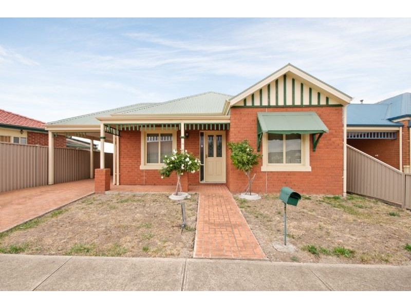 16 Goulburn Way, Craigieburn VIC 3064
