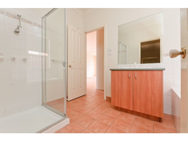 16 Goulburn Way, Craigieburn VIC 3064