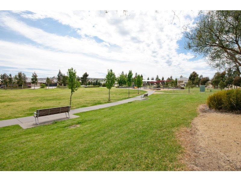 15 Northumberland Circuit, Craigieburn VIC 3064