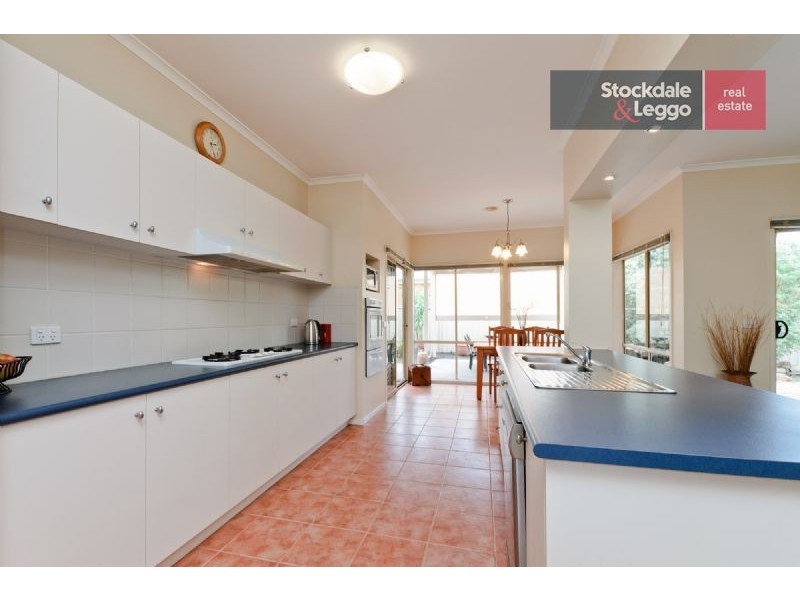 72 Lakes Drive, Craigieburn VIC 3064