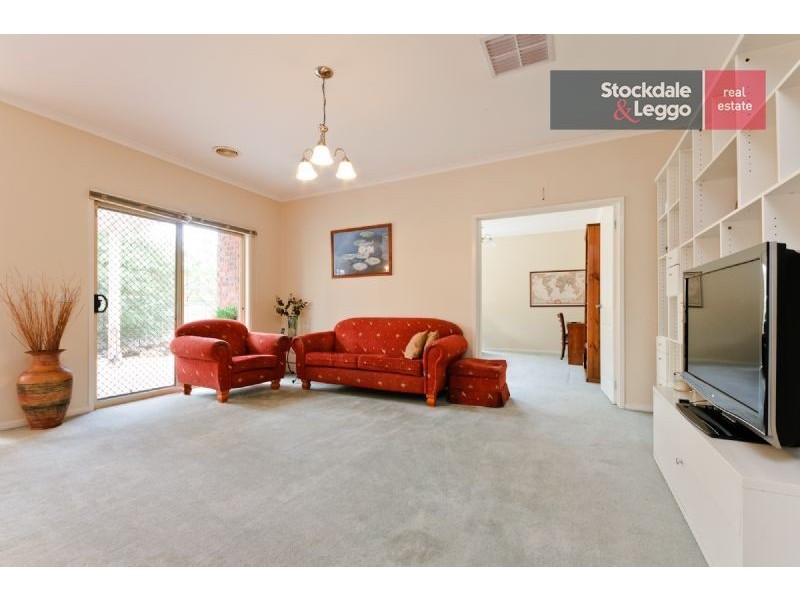 72 Lakes Drive, Craigieburn VIC 3064