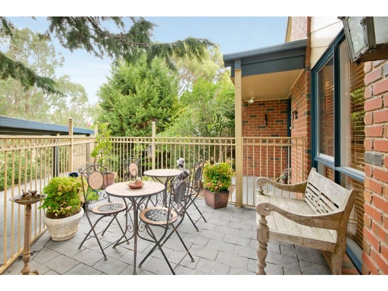 11 Haite Place, Roxburgh Park VIC 3064