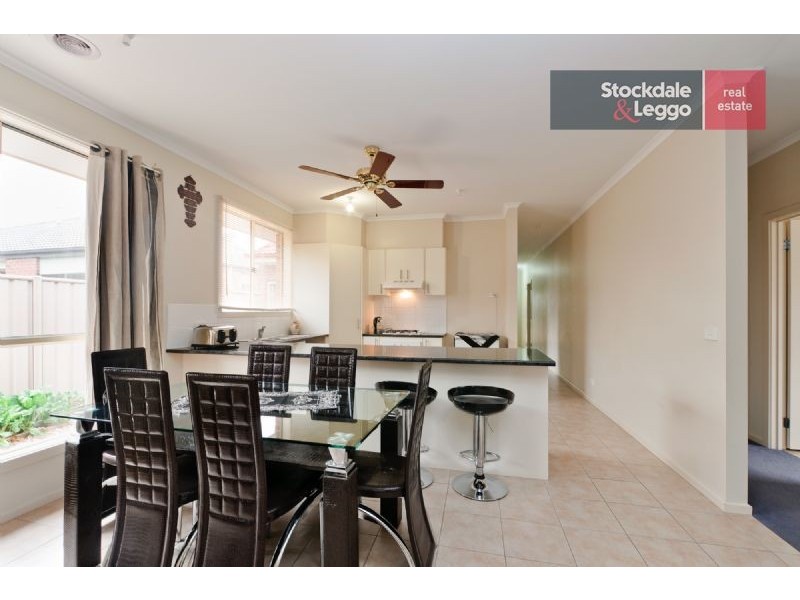4 Currumbin Link, Craigieburn VIC 3064
