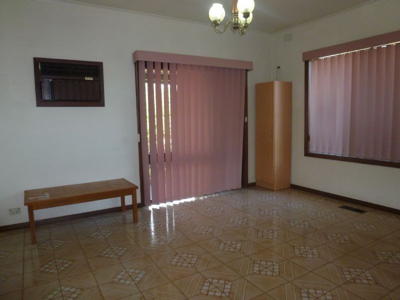 4 Lindsay Street, Glenroy VIC 3046