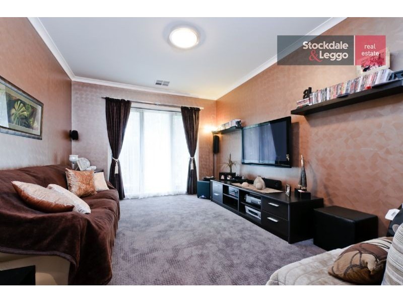 31 Highbury Circuit, Craigieburn VIC 3064