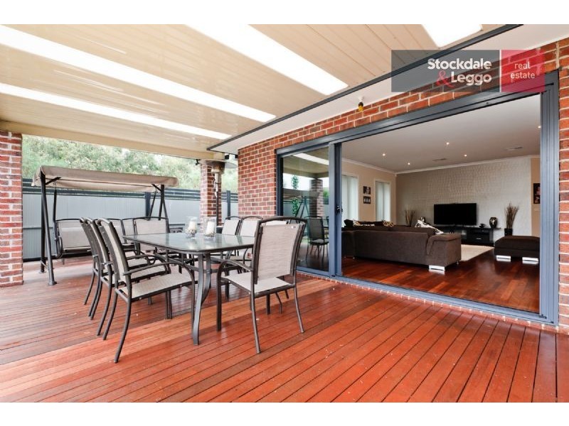 31 Highbury Circuit, Craigieburn VIC 3064