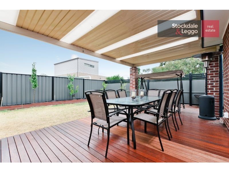 31 Highbury Circuit, Craigieburn VIC 3064