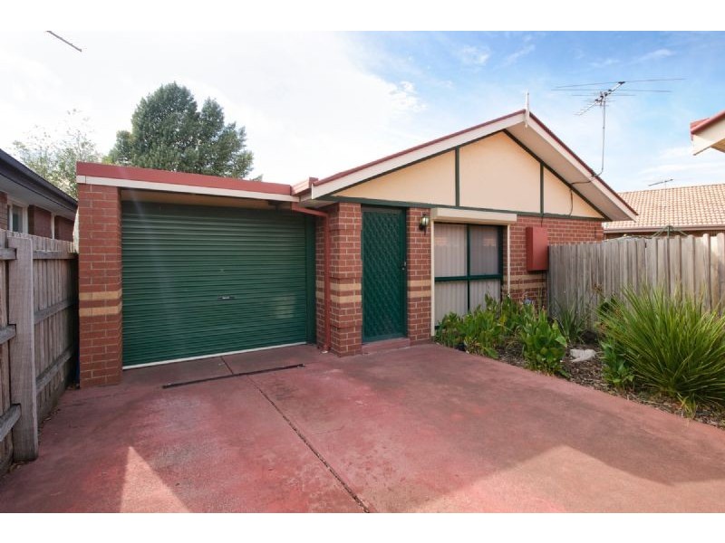 19B Manningtree Parade, Craigieburn VIC 3064