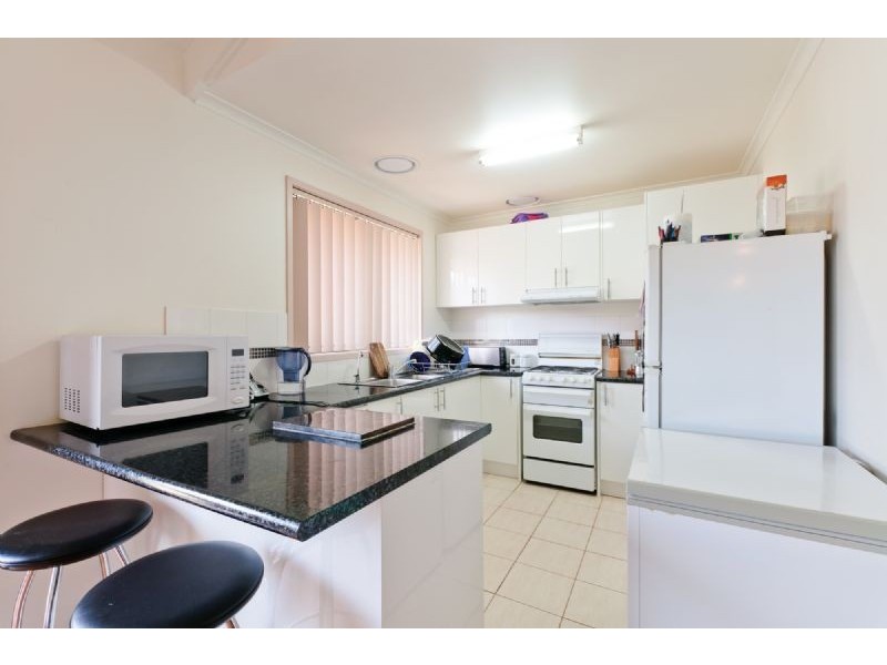 19B Manningtree Parade, Craigieburn VIC 3064