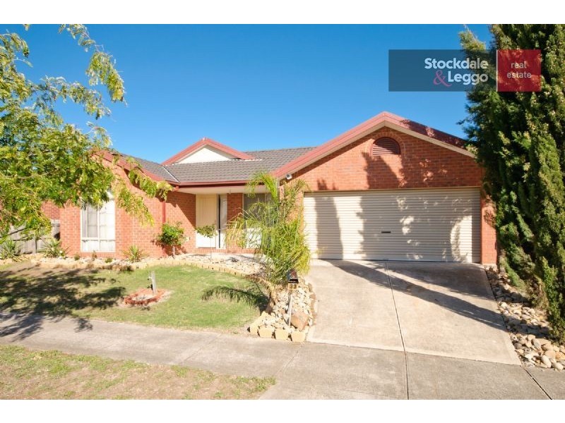 33 Limpopa Square, Roxburgh Park VIC 3064