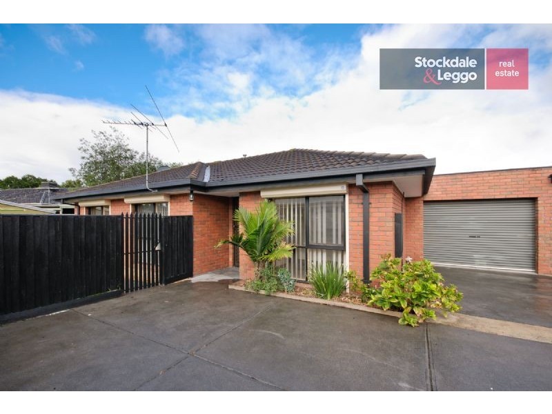 2/17 Northern Crescent, Craigieburn VIC 3064