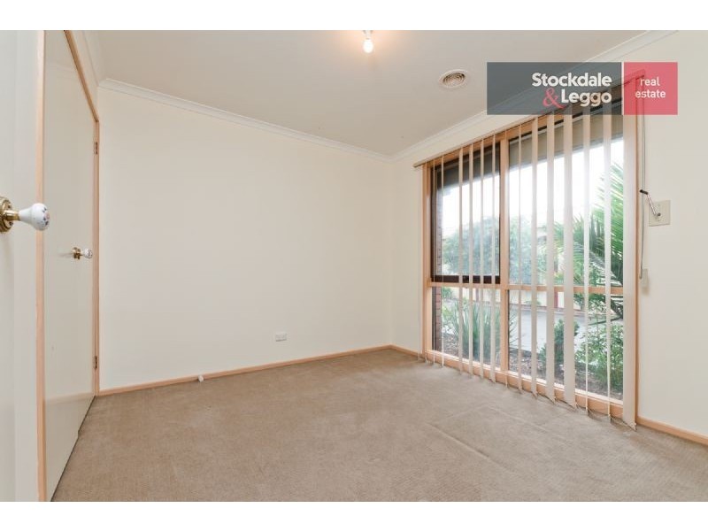 2/17 Northern Crescent, Craigieburn VIC 3064
