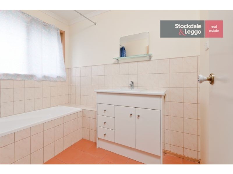 2/17 Northern Crescent, Craigieburn VIC 3064