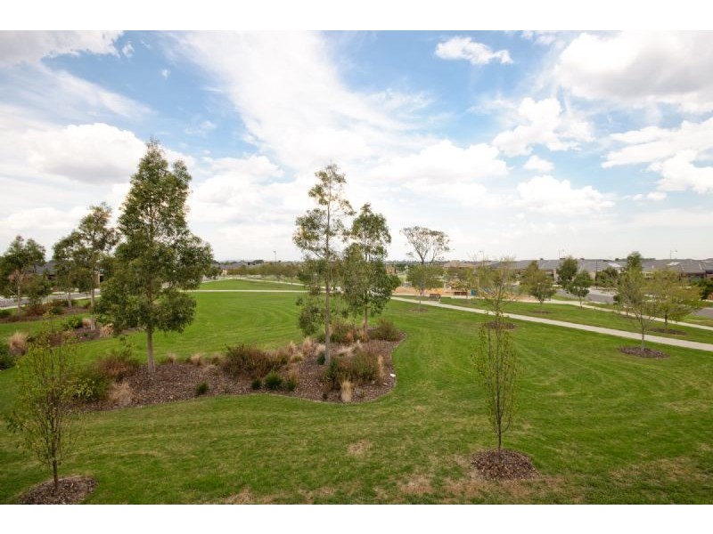 12 Andover Lane, Craigieburn VIC 3064