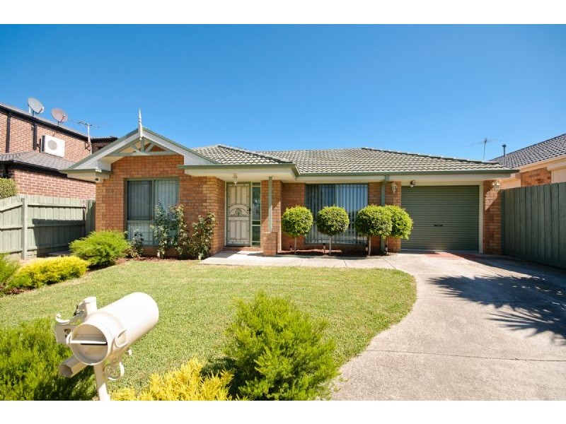 38 Statesman Avenue, Roxburgh Park VIC 3064
