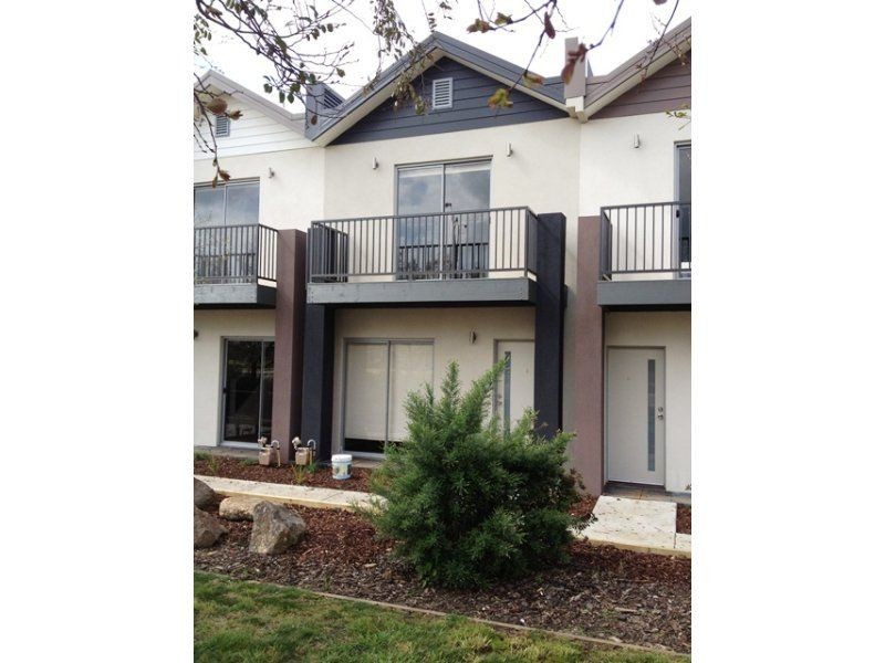 24/60 Cradle Mountain Drive, Craigieburn VIC 3064