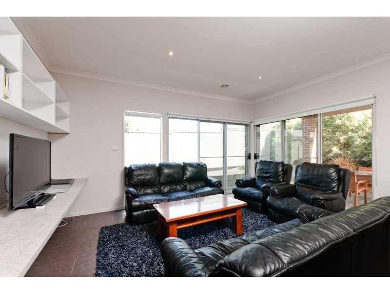 3 Yengo Place, Craigieburn VIC 3064